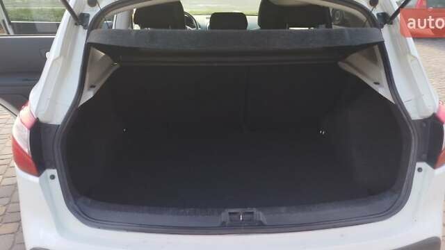 Білий Ніссан Кашкай, об'ємом двигуна 1.5 л та пробігом 169 тис. км за 12800 $, фото 13 на Automoto.ua