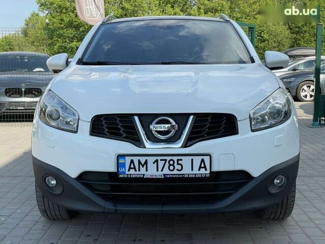 Белый Ниссан Кашкай, объемом двигателя 2 л и пробегом 120 тыс. км за 12955 $, фото 4 на Automoto.ua