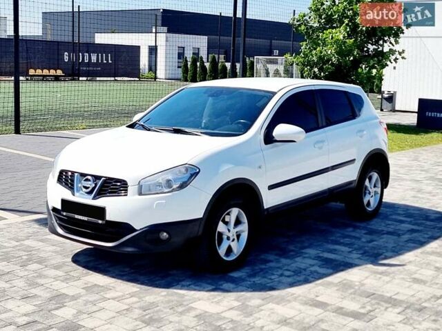 Белый Ниссан Кашкай, объемом двигателя 2 л и пробегом 162 тыс. км за 11899 $, фото 62 на Automoto.ua