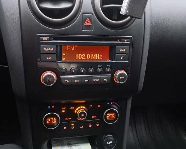 Белый Ниссан Кашкай, объемом двигателя 1.6 л и пробегом 114 тыс. км за 10700 $, фото 9 на Automoto.ua