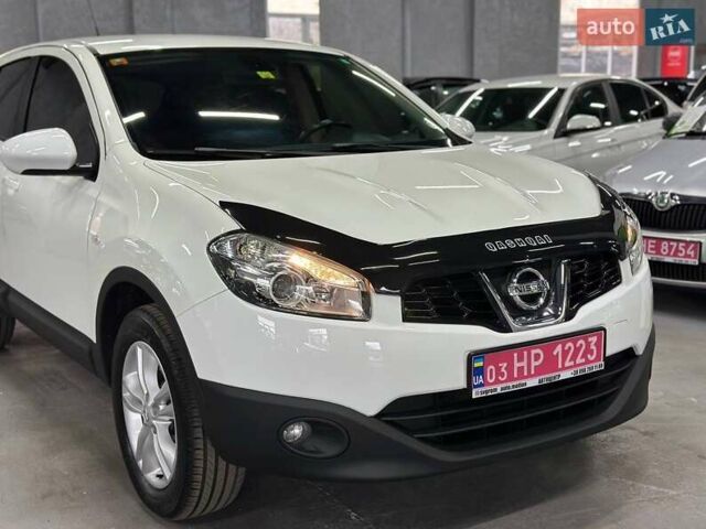 Белый Ниссан Кашкай, объемом двигателя 1.6 л и пробегом 160 тыс. км за 11799 $, фото 8 на Automoto.ua