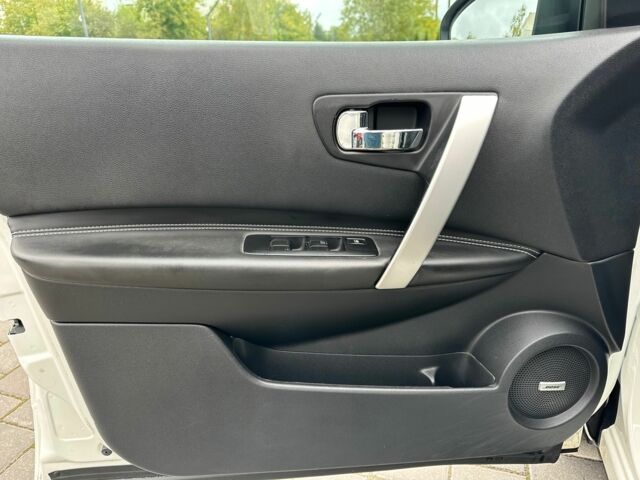 Белый Ниссан Кашкай, объемом двигателя 2 л и пробегом 193 тыс. км за 12230 $, фото 21 на Automoto.ua