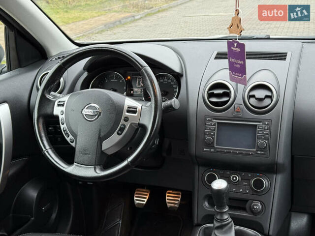 Белый Ниссан Кашкай, объемом двигателя 1.5 л и пробегом 198 тыс. км за 13500 $, фото 16 на Automoto.ua