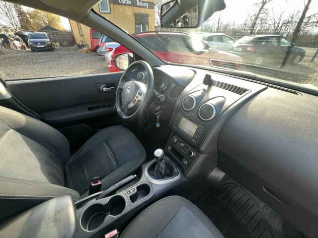 Белый Ниссан Кашкай, объемом двигателя 1.5 л и пробегом 203 тыс. км за 10699 $, фото 10 на Automoto.ua