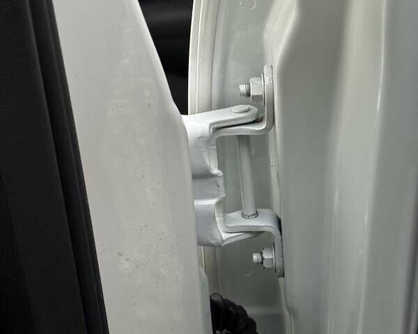 Белый Ниссан Кашкай, объемом двигателя 1.6 л и пробегом 174 тыс. км за 12999 $, фото 123 на Automoto.ua