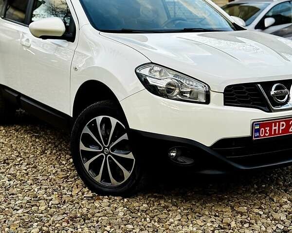 Белый Ниссан Кашкай, объемом двигателя 1.6 л и пробегом 174 тыс. км за 12999 $, фото 33 на Automoto.ua