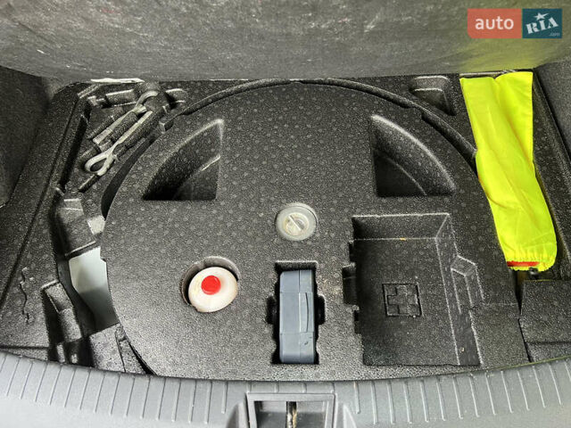 Белый Ниссан Кашкай, объемом двигателя 1.5 л и пробегом 180 тыс. км за 10800 $, фото 13 на Automoto.ua