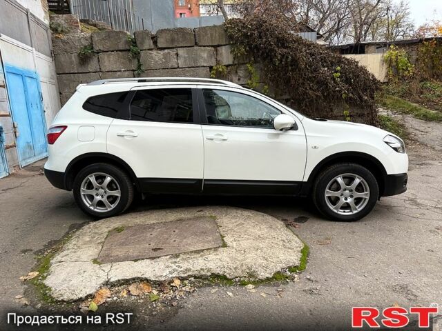 Белый Ниссан Кашкай, объемом двигателя 2 л и пробегом 190 тыс. км за 11700 $, фото 3 на Automoto.ua