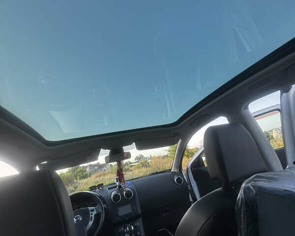 Белый Ниссан Кашкай, объемом двигателя 1.6 л и пробегом 110 тыс. км за 14100 $, фото 9 на Automoto.ua