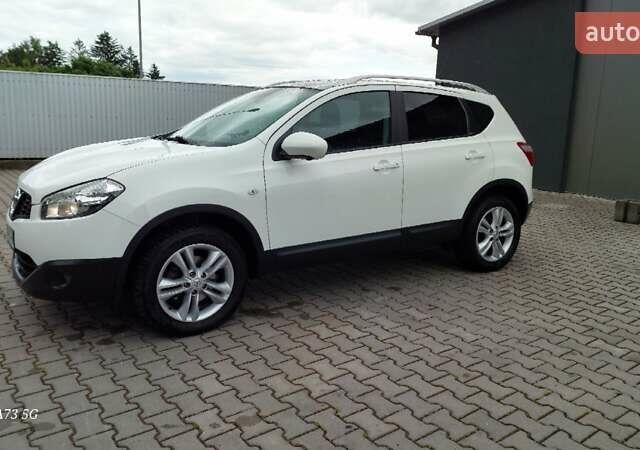 Белый Ниссан Кашкай, объемом двигателя 1.5 л и пробегом 201 тыс. км за 10770 $, фото 8 на Automoto.ua