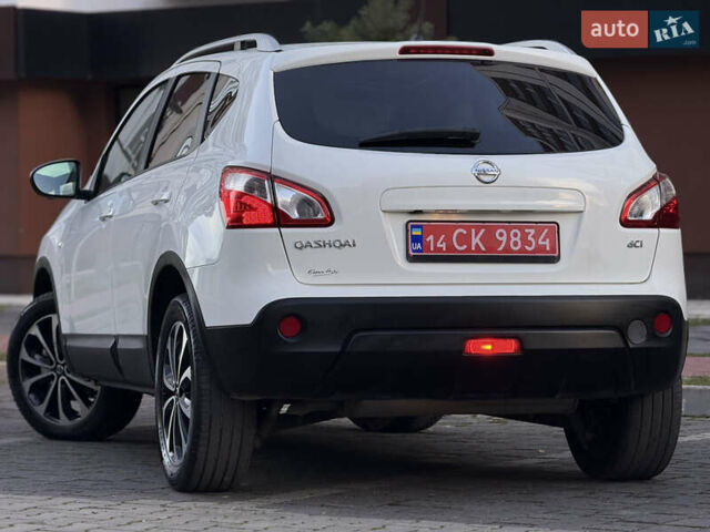 Белый Ниссан Кашкай, объемом двигателя 1.5 л и пробегом 219 тыс. км за 10899 $, фото 17 на Automoto.ua