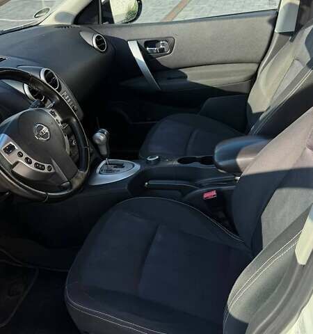 Білий Ніссан Кашкай, об'ємом двигуна 2 л та пробігом 291 тис. км за 12500 $, фото 12 на Automoto.ua