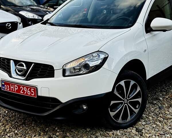 Белый Ниссан Кашкай, объемом двигателя 1.6 л и пробегом 174 тыс. км за 12999 $, фото 30 на Automoto.ua