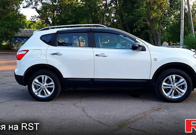 Білий Ніссан Кашкай, об'ємом двигуна 1.5 л та пробігом 192 тис. км за 11300 $, фото 3 на Automoto.ua