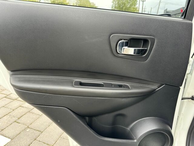 Белый Ниссан Кашкай, объемом двигателя 2 л и пробегом 193 тыс. км за 12230 $, фото 23 на Automoto.ua