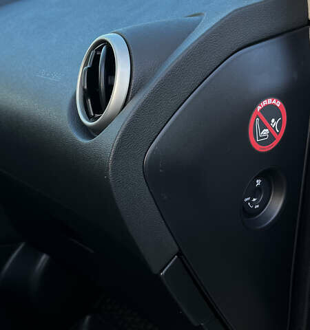 Білий Ніссан Кашкай, об'ємом двигуна 2 л та пробігом 129 тис. км за 13500 $, фото 53 на Automoto.ua