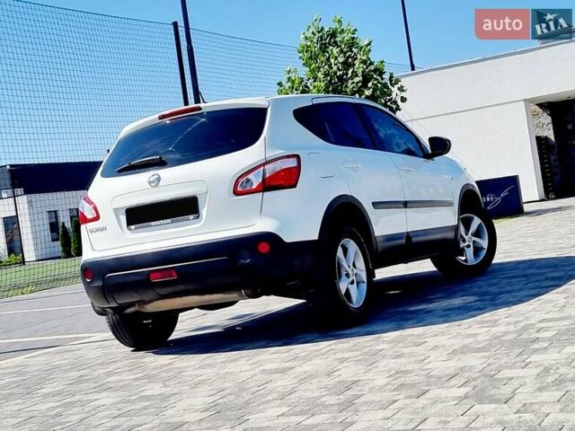 Белый Ниссан Кашкай, объемом двигателя 2 л и пробегом 162 тыс. км за 11899 $, фото 75 на Automoto.ua