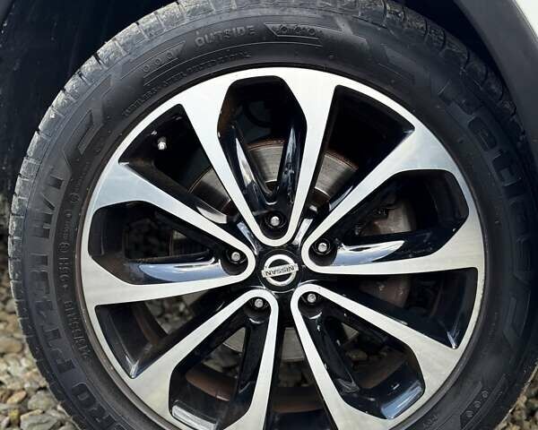 Белый Ниссан Кашкай, объемом двигателя 1.6 л и пробегом 174 тыс. км за 12999 $, фото 10 на Automoto.ua