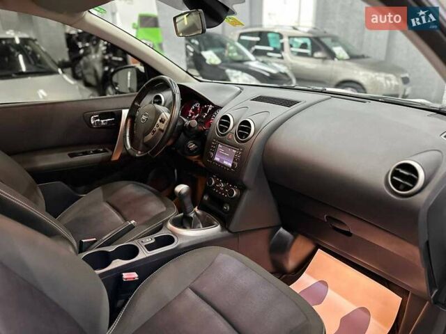 Белый Ниссан Кашкай, объемом двигателя 1.6 л и пробегом 160 тыс. км за 11799 $, фото 16 на Automoto.ua