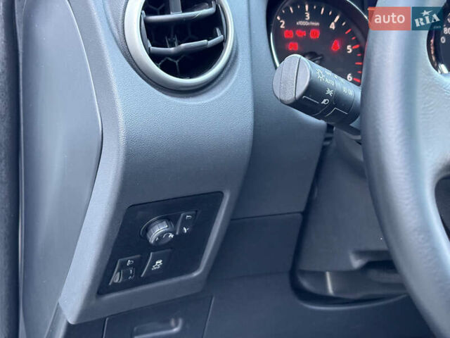 Ниссан Кашкай 2012 в Житомире на Automoto.ua Белый Ниссан Кашкай, объемом двигателя 1.5 л и пробегом 212 тыс. км за 11899 $, фото 43 на Automoto.ua