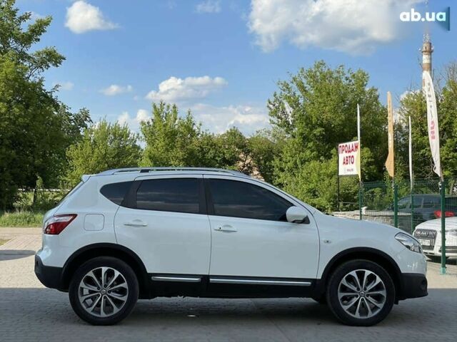 Белый Ниссан Кашкай, объемом двигателя 2 л и пробегом 120 тыс. км за 12955 $, фото 21 на Automoto.ua