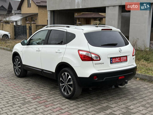 Белый Ниссан Кашкай, объемом двигателя 1.5 л и пробегом 198 тыс. км за 13500 $, фото 2 на Automoto.ua