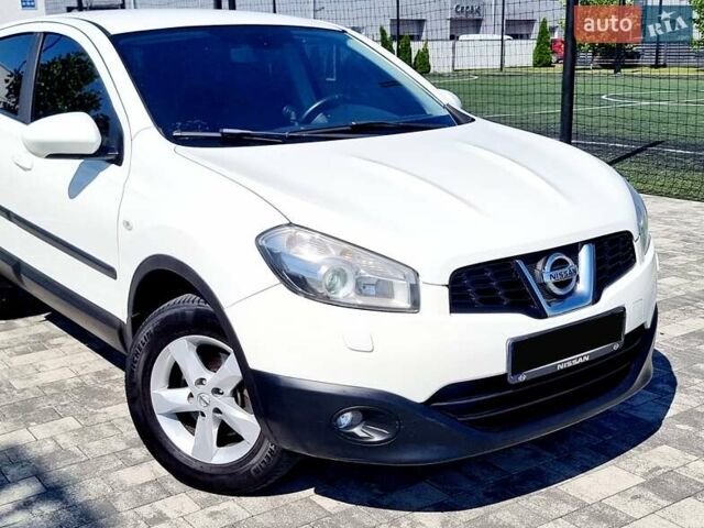 Белый Ниссан Кашкай, объемом двигателя 2 л и пробегом 162 тыс. км за 11899 $, фото 30 на Automoto.ua