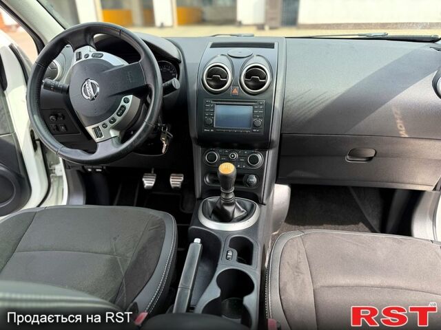 Білий Ніссан Кашкай, об'ємом двигуна 1.5 л та пробігом 197 тис. км за 12500 $, фото 6 на Automoto.ua