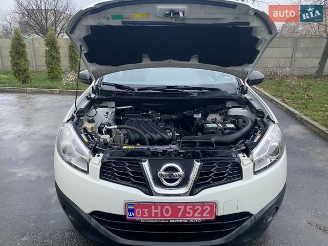 Белый Ниссан Кашкай, объемом двигателя 1.6 л и пробегом 220 тыс. км за 9800 $, фото 30 на Automoto.ua