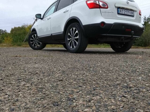 Белый Ниссан Кашкай, объемом двигателя 1.5 л и пробегом 203 тыс. км за 9700 $, фото 5 на Automoto.ua
