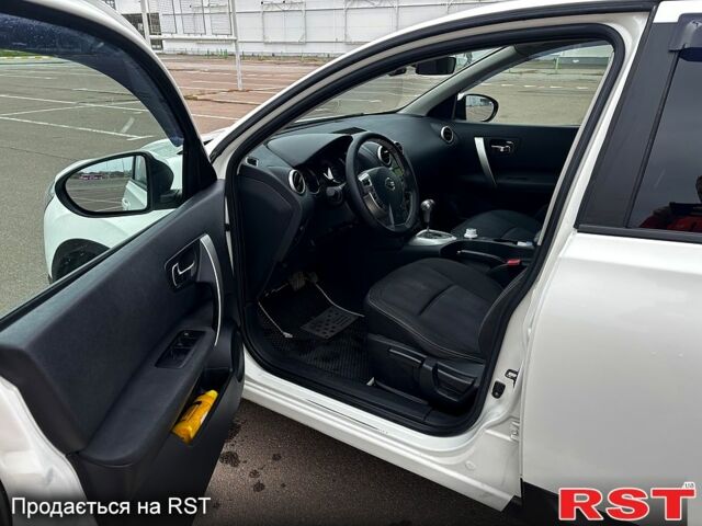 Білий Ніссан Кашкай, об'ємом двигуна 2 л та пробігом 128 тис. км за 11500 $, фото 2 на Automoto.ua