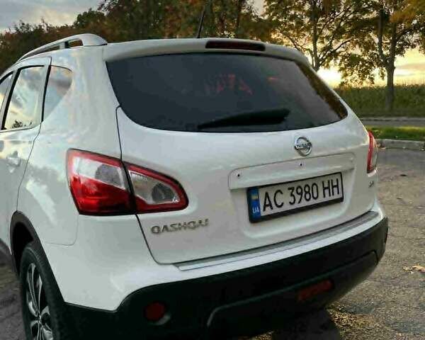 Белый Ниссан Кашкай, объемом двигателя 1.46 л и пробегом 268 тыс. км за 10400 $, фото 1 на Automoto.ua