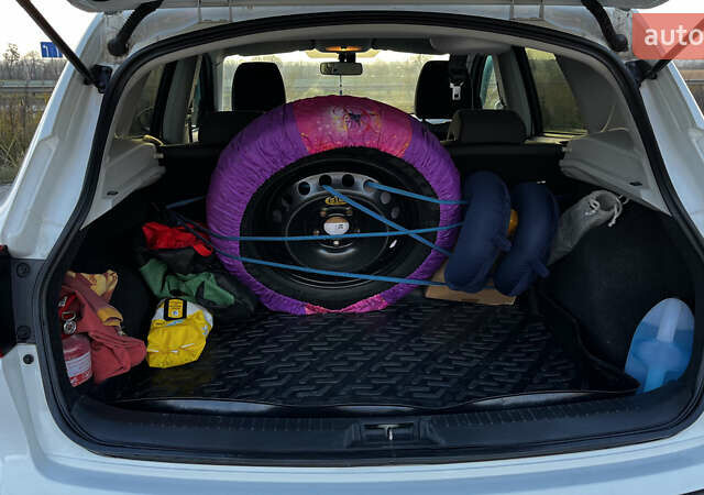 Білий Ніссан Кашкай, об'ємом двигуна 2 л та пробігом 129 тис. км за 13500 $, фото 30 на Automoto.ua