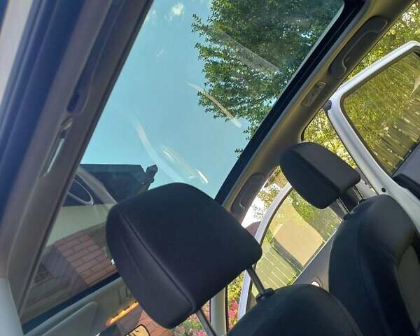 Белый Ниссан Кашкай, объемом двигателя 2 л и пробегом 188 тыс. км за 11999 $, фото 7 на Automoto.ua