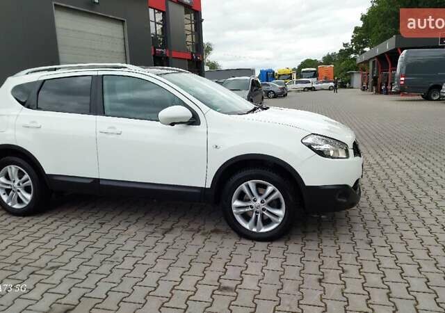 Белый Ниссан Кашкай, объемом двигателя 1.5 л и пробегом 201 тыс. км за 10500 $, фото 8 на Automoto.ua