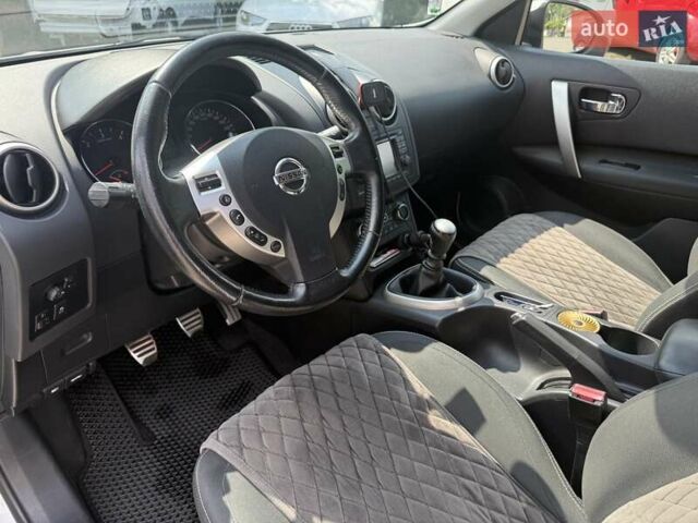 Білий Ніссан Кашкай, об'ємом двигуна 1.46 л та пробігом 237 тис. км за 11111 $, фото 19 на Automoto.ua