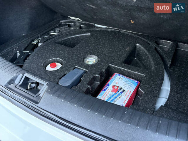 Ниссан Кашкай 2012 в Житомире на Automoto.ua Белый Ниссан Кашкай, объемом двигателя 1.5 л и пробегом 212 тыс. км за 11899 $, фото 54 на Automoto.ua