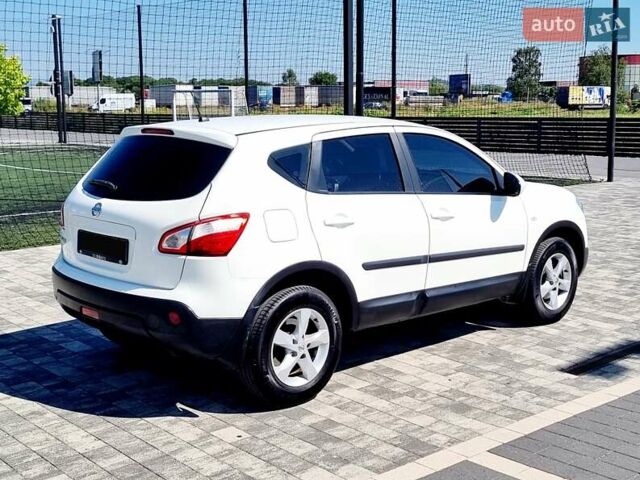 Белый Ниссан Кашкай, объемом двигателя 2 л и пробегом 162 тыс. км за 11899 $, фото 39 на Automoto.ua