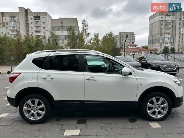 Белый Ниссан Кашкай, объемом двигателя 2 л и пробегом 195 тыс. км за 12250 $, фото 7 на Automoto.ua