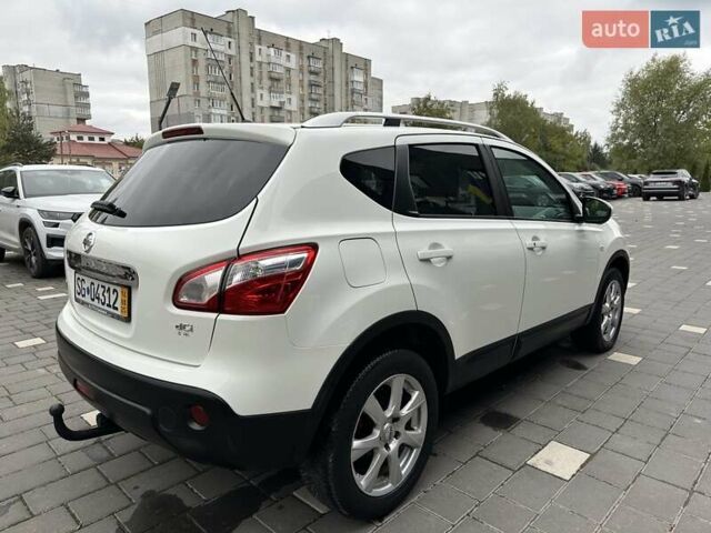 Белый Ниссан Кашкай, объемом двигателя 2 л и пробегом 195 тыс. км за 12250 $, фото 42 на Automoto.ua