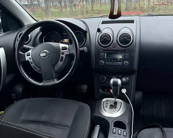 Белый Ниссан Кашкай, объемом двигателя 2 л и пробегом 150 тыс. км за 11500 $, фото 16 на Automoto.ua