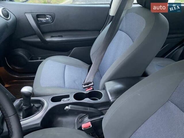 Белый Ниссан Кашкай, объемом двигателя 1.6 л и пробегом 220 тыс. км за 9800 $, фото 41 на Automoto.ua