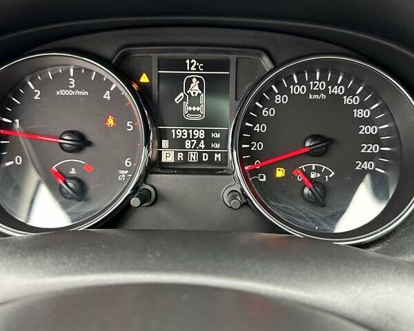 Білий Ніссан Кашкай, об'ємом двигуна 2 л та пробігом 193 тис. км за 12170 $, фото 34 на Automoto.ua