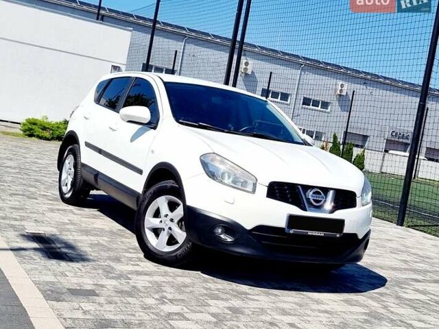 Белый Ниссан Кашкай, объемом двигателя 2 л и пробегом 162 тыс. км за 11899 $, фото 71 на Automoto.ua
