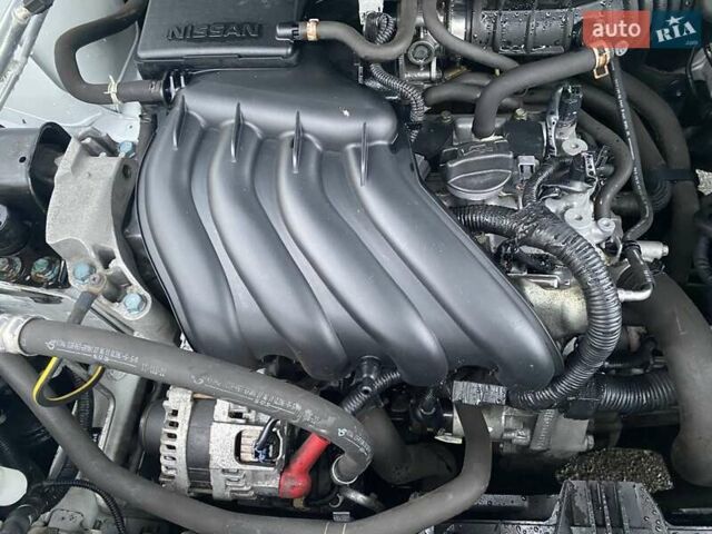 Белый Ниссан Кашкай, объемом двигателя 1.6 л и пробегом 220 тыс. км за 9800 $, фото 37 на Automoto.ua