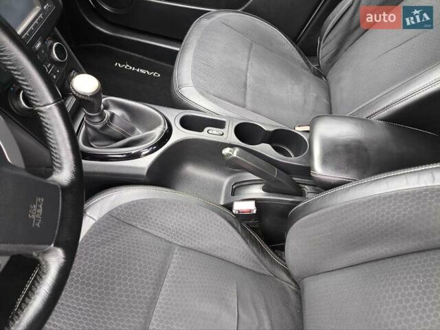 Білий Ніссан Кашкай, об'ємом двигуна 1.6 л та пробігом 210 тис. км за 11700 $, фото 30 на Automoto.ua