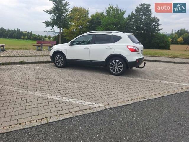 Белый Ниссан Кашкай, объемом двигателя 2 л и пробегом 220 тыс. км за 12999 $, фото 8 на Automoto.ua