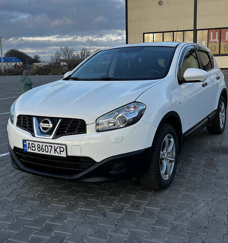 Білий Ніссан Кашкай, об'ємом двигуна 2 л та пробігом 129 тис. км за 13500 $, фото 1 на Automoto.ua