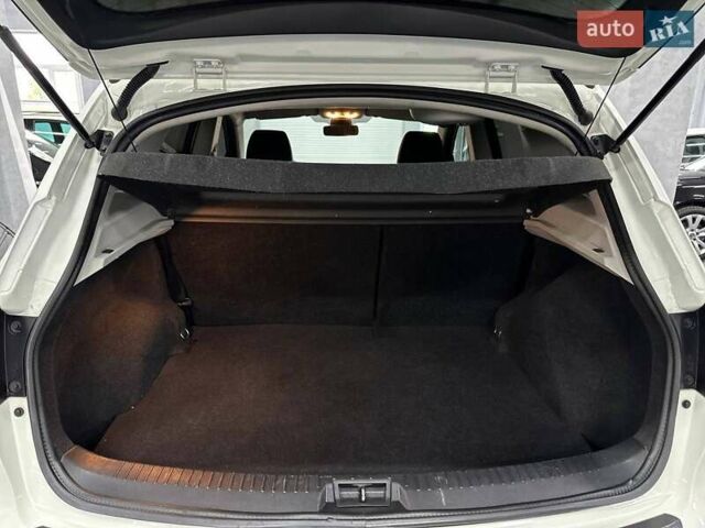 Белый Ниссан Кашкай, объемом двигателя 1.6 л и пробегом 160 тыс. км за 11799 $, фото 20 на Automoto.ua