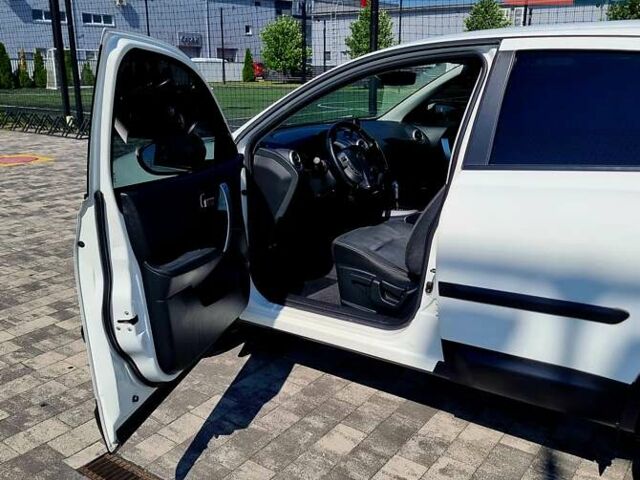 Белый Ниссан Кашкай, объемом двигателя 2 л и пробегом 162 тыс. км за 11899 $, фото 77 на Automoto.ua